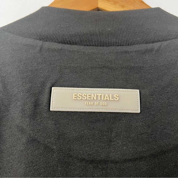 Fear of God Essentials M 1977 Oversized Short Sleeve T-Shirt Streetwear Skater - Picture 7 of 10